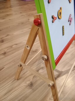 Dětský dřevěný kreslící a magnetický stojan - 4
