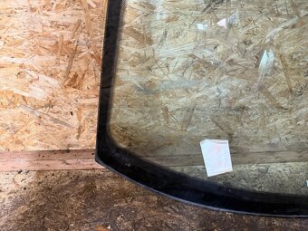 ČELNÍ OKNO VW PASSAT B5.5 - 4