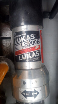 Hydraulické nůžky a roztahováky. - 4