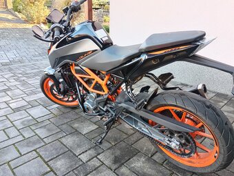 KTM Duke 390 - 4
