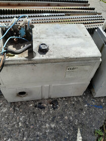 Hřeben na vrata plastový - 4