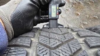 Zimní pneumatiky 255/45/19 Pirelli - 4