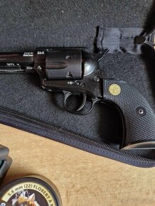 flobertkový revolver saa 6 r.6mm flobert 7,5 - 4