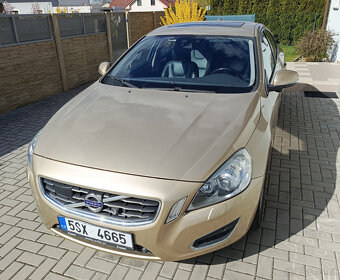 Prodám Volvo S60 2,0T SUMMUM benzín - 4