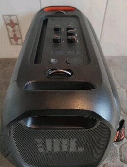 JBL Partybox On-The-Go s mikrofonem - 4