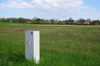 Zasíťované stavební pozemky á 800 m², obec Kly, okres Mělník - 4