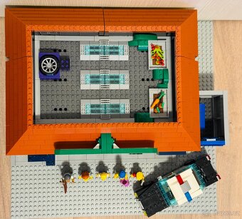 Stavebnice Kwik-E-Mart - 4