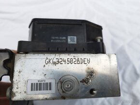 P: ŘJ ABS a ESP Ford Galaxy/S-Max - 4