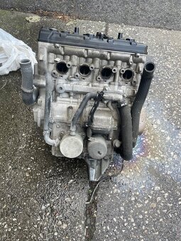 Motor Suzuki GSXR 600 - 4