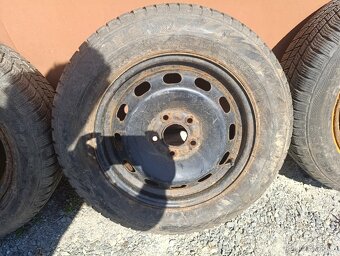 4ks plech 5x100 + pěkné m+s pneu 195/65 r15 - 4