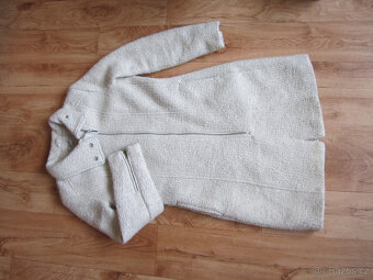 Kabát zn. HM, vel. M/38, kvalitní, 50% vlny - 4