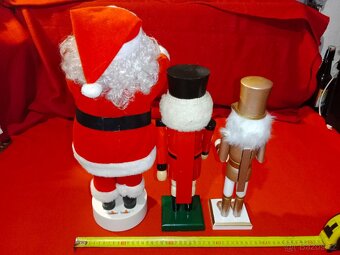 Dřevěné louskáčky 2 ks + Santa hrací - 4