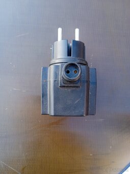 Prodám plastovou krabičku s tlačítky a stykačem na 230V - 4