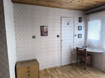 Pronájem podkrovního bytů 2+1 - 4