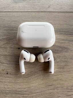 Apple AirPods Pro 1. gen - 4