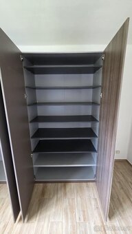 Skříň - 4