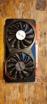 Grafická karta AFOX Radeon RX 6600XT 8GB GDDR6 Vysoký profil - 4