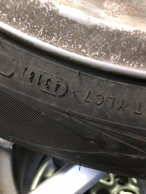 Bmw X2 ZIMNÍ sada orig disky 225/55 r17 NOKIAN - 4