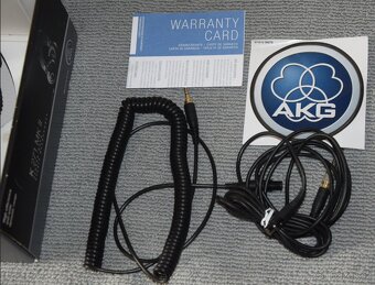 Profesionální sluchátka AKG K271 MKII, kabely, sada náušníků - 4