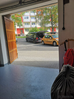 PRODEJ PROSTORNÉ GARÁŽE VE SLAVIČÍNĚ - 4