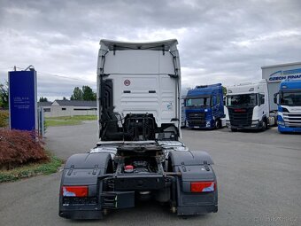 MAN TGX18.500 XXL EURO 6 MEGA/lowdeck - 4