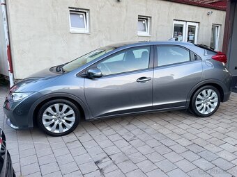 Honda Civic 9G pouhých 42 000 km, po Senior Majiteli - 4