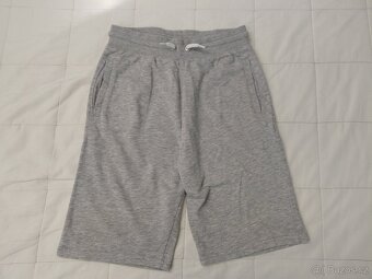 kraťasy a letní kalhoty - 4