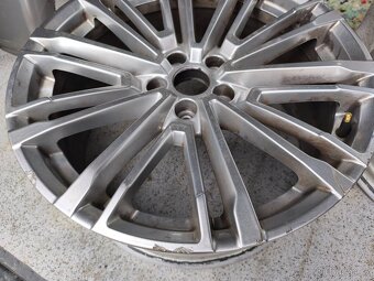 Audi originální Alu kola A5/S5 19' - 4