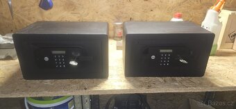 Trezor Yale High Security Compact - 4