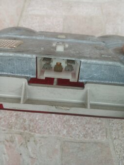 Zadní světlo Audi 80 - 4