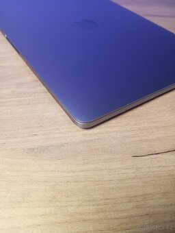 MacBook Pro 13” (2017) – Intel i5 | 8 GB RAM | 256 GB SSD - 4