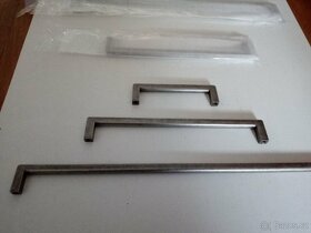 Prodám úchyty na kuchyňská dvířka - 4