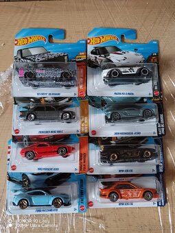 Autíčka Hot wheels a Matchbox - 4