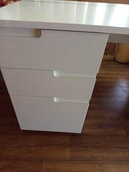 Pracovní stůl IKEA - 4