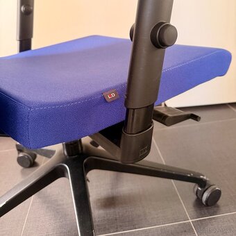Kancelářská židle - 4