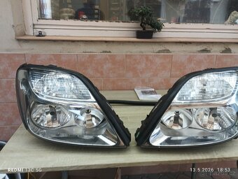 Renault Scénic 1. Přední světla - 4