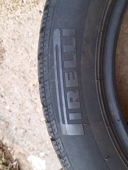 PIRELLI zimní 205/55 R16 91H, 4mm - 4