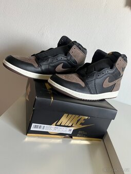 Air Jordan 1 Retro High OG - 4