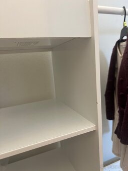 Dětská šatní skříň se zrcadlem, věšákem na šaty - 4