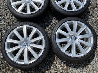 Alu orig letni sada VW Omanyt 5x112 7,5J ET49 225/40 R18 - 4