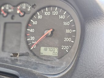 Prodám golf 4, 1.4 TSI, 55kw - 4