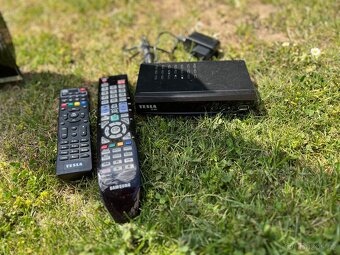 Televize Samsung LE37B650T2W (2010) - 4