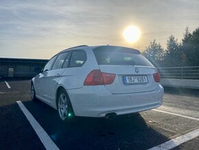 BMW e91 318d, 105 kW, automat, navigace - 4