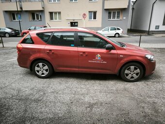 KIA CEE´D 1.4, najeto 175 tis. km - 4