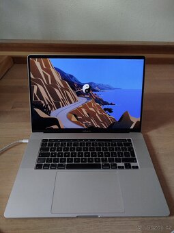 Macbook Pro 2019 16" Intel i7 512gb SSD - 4