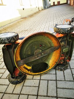 Sekačka Husqvarna Honda. Spojka nože - 4
