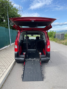 Citroën Berlingo upravený pro převoz vozíčkáře - 4