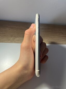 iPhone 11 - 4