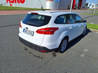 Ford Focus Kombi 1.5TDCi 70kW - 4