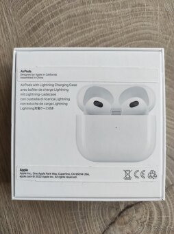 bezdrátové sluchátka Apple (3.generace) s Lightning nabíjec - 4